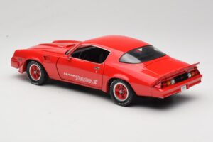 Chevrolet Camaro Z28 Yenko Turbo Z レッド GreenLight 1:18 12999 メタル - 画像 7/8
