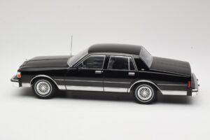 Chevrolet Caprice ブラック MCG 1:18 MCG18113 メタル - 画像 3/6