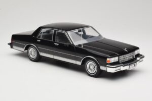 Chevrolet Caprice ブラック MCG 1:18 MCG18113 メタル - 画像 4/6