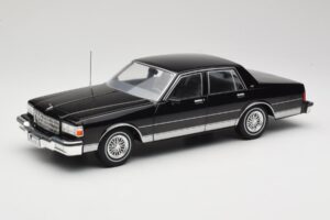 Chevrolet Caprice ブラック MCG 1:18 MCG18113 メタル