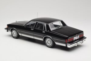 Chevrolet Caprice ブラック MCG 1:18 MCG18113 メタル - 画像 5/6