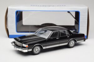 Chevrolet Caprice ブラック MCG 1:18 MCG18113 メタル - 画像 6/6