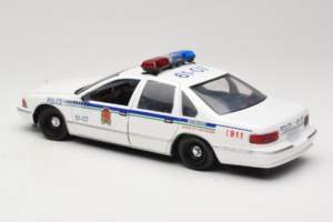Chevrolet Caprice カナダ ポリス UT Models 1:18 21023 メタル - 画像 7/8