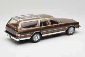Chevrolet Caprice Estate Wagon ベージュ MCG 1:18 MCG18476 メタル - 画像 2/6