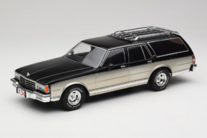Chevrolet Caprice Estate Wagon シルバー & グレー MCG 1:18 MCG18478 メタル