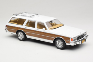 Chevrolet Caprice Estate Wagon ホワイト MCG 1:18 MCG18475 メタル - 画像 4/6