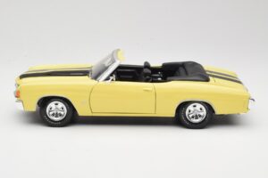Chevrolet Chevelle SS 454 イエロー Maisto 1:18 531890 メタル - 画像 4/8