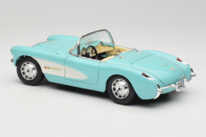 Chevrolet Corvette C1 ブルー & ホワイト Bburago 1:18 3024-M2 メタル - 画像 7/8