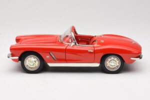 Chevrolet Corvette C1 レッド ERTL 1:18 7835 メタル - 画像 4/8