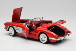 Chevrolet Corvette C1 レッド Motormax 1:18 73100TC メタル - 画像 5/8