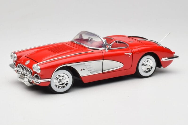 Chevrolet Corvette C1 レッド Motormax 1:18 73100TC メタル