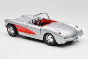 Chevrolet Corvette C1 シルバー Bburago 1:18 3034 メタル - 画像 7/8
