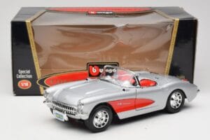 Chevrolet Corvette C1 シルバー Bburago 1:18 3034 メタル - 画像 8/8