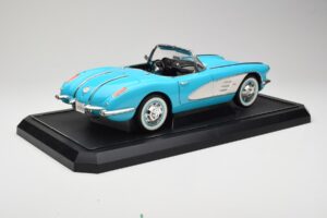 Chevrolet Corvette C1 Hard Top ブルー Solido 1:12 1202-M1 メタル - 画像 3/8