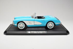 Chevrolet Corvette C1 Hard Top ブルー Solido 1:12 1202-M1 メタル - 画像 4/8