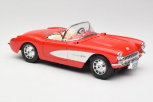 Chevrolet Corvette C1 ロードスター レッド Bburago 1:18 3024 メタル - 画像 6/8