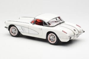Chevrolet Corvette C1 Spider Hard Top Snowcrest ホワイト AUTOart 1:18 71147 メタル - 画像 7/8