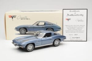 Chevrolet Corvette C2 ブルーグレーメタリック AUTOart 1:18 71182 メタル - 画像 8/8