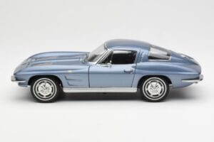 Chevrolet Corvette C2 ブルーグレーメタリック AUTOart 1:18 71182 メタル - 画像 4/8