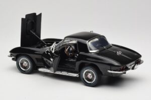 Chevrolet Corvette C2 ブラック American Muscle 1:18 AMM1099/06 メタル - 画像 5/8