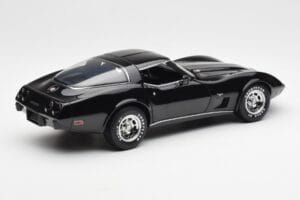 Chevrolet Corvette C3 ブラック UT Models 1:18 21071 メタル - 画像 3/8