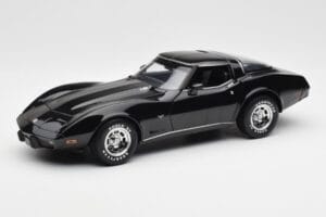 Chevrolet Corvette C3 ブラック UT Models 1:18 21071 メタル