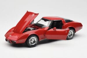 Chevrolet Corvette C3 レッド UT Models 1:18 21073 メタル - 画像 2/8