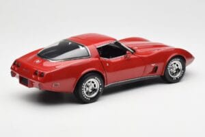 Chevrolet Corvette C3 レッド UT Models 1:18 21073 メタル - 画像 3/8
