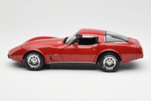 Chevrolet Corvette C3 レッド UT Models 1:18 21073 メタル - 画像 4/8