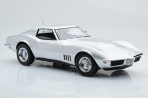 Chevrolet Corvette C3 シルバー Norev 1:18 189032 メタル - 画像 4/6