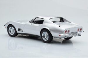 Chevrolet Corvette C3 シルバー Norev 1:18 189032 メタル - 画像 5/6