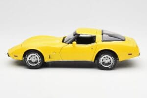 Chevrolet Corvette C3 イエロー UT Models 1:18 21074 メタル - 画像 4/8