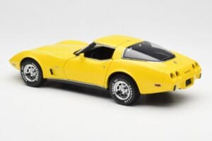 Chevrolet Corvette C3 イエロー UT Models 1:18 21074 メタル - 画像 7/8