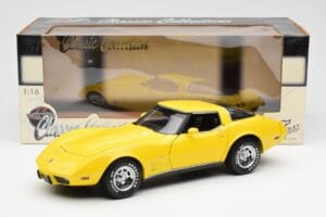 Chevrolet Corvette C3 イエロー UT Models 1:18 21074 メタル - 画像 8/8