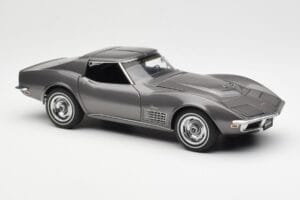 Chevrolet Corvette C3 Spider Laguna グレーメタリック AUTOart 1:18 71173 メタル - 画像 6/8