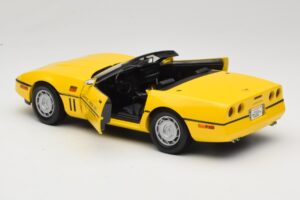 Chevrolet Corvette C4 Indianapolis 500 Pace Car イエロー Greenlight 1:18 11801-06 メタル - 画像 5/8
