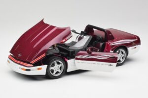 Chevrolet Corvette C4 Indy 500 Pace Car Maisto 1:18 56011 メタル - 画像 2/8