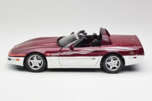 Chevrolet Corvette C4 Indy 500 Pace Car Maisto 1:18 56011 メタル - 画像 4/8