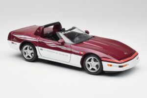 Chevrolet Corvette C4 Indy 500 Pace Car Maisto 1:18 56011 メタル - 画像 6/8