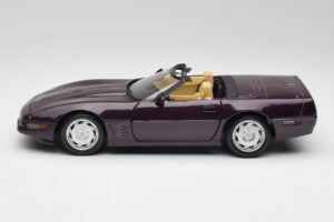 Chevrolet Corvette C4 LT4 コンバーチブル パープルメタリック Maisto 1:18 50277 メタル - 画像 4/8
