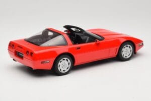 Chevrolet Corvette C4 Torch Red GT Spirit 1:18 GT537 レジン - 画像 2/6