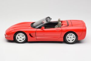 Chevrolet Corvette C5 カブリオレ レッド Bburago 1:18 3076 メタル - 画像 4/8