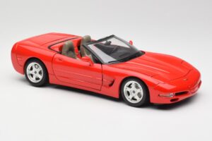 Chevrolet Corvette C5 カブリオレ レッド Bburago 1:18 3076 メタル - 画像 6/8