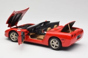 Chevrolet Corvette C5 カブリオレ レッド UT Models 1:18 21006 メタル - 画像 5/8