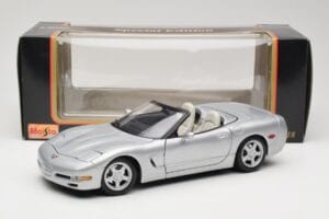 Chevrolet Corvette C5 カブリオレ シルバー Maisto 1:18 50317 メタル - 画像 8/8