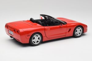 Chevrolet Corvette C5 カブリオレ Torch レッド Maisto 1:18 50318 メタル - 画像 3/8