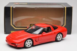 Chevrolet Corvette C5 レッド Bburago 1:18 3066 メタル - 画像 8/8