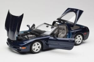Chevrolet Corvette C5 ナッソーブルー Bburago 1:18 30166 メタル - 画像 2/8