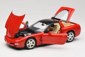 Chevrolet Corvette C5 Targa レッド UT Models 1:18 21001 メタル - 画像 2/8
