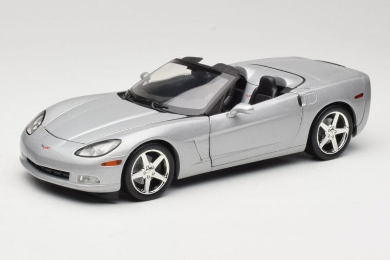 Chevrolet Corvette C6 カブリオレ シルバー Hot Wheels 1:18 B6052 メタル